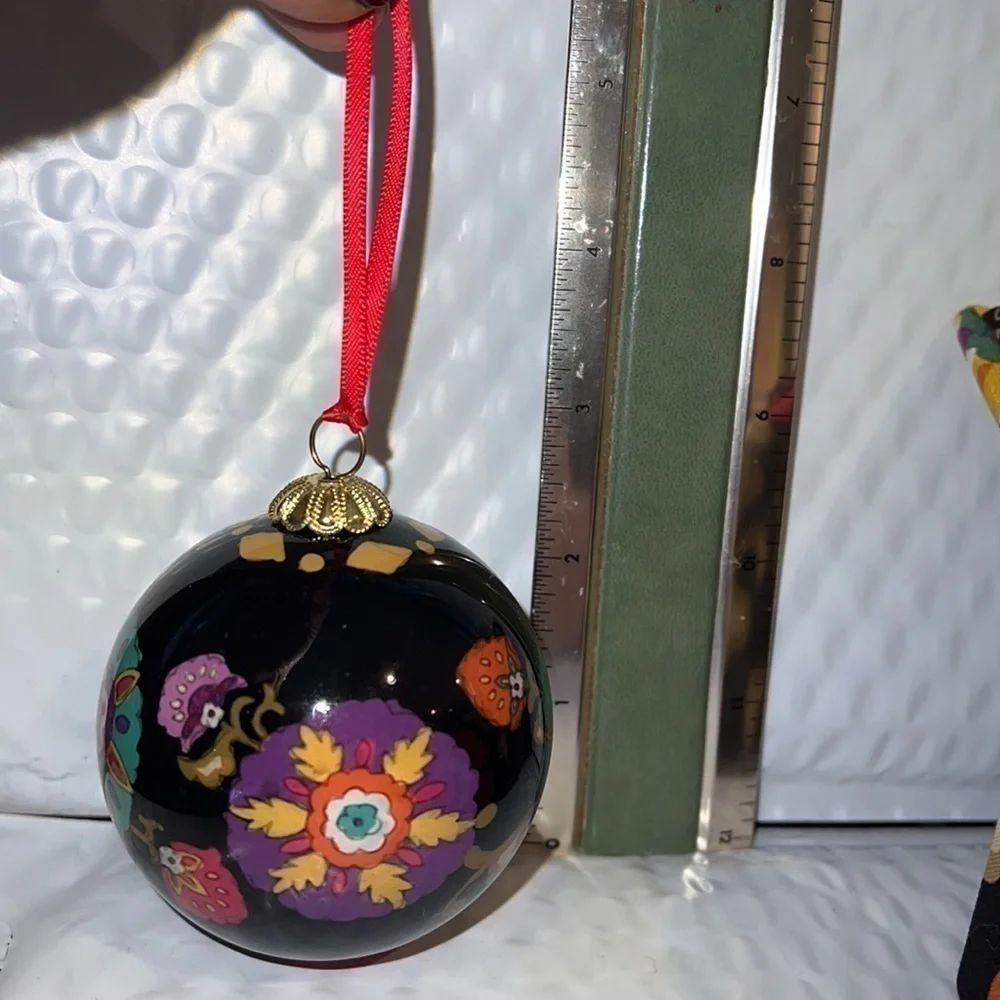 Vera Bradley Christmas Holiday Tree Ornaments Suzani (Set Of 3) Boxed